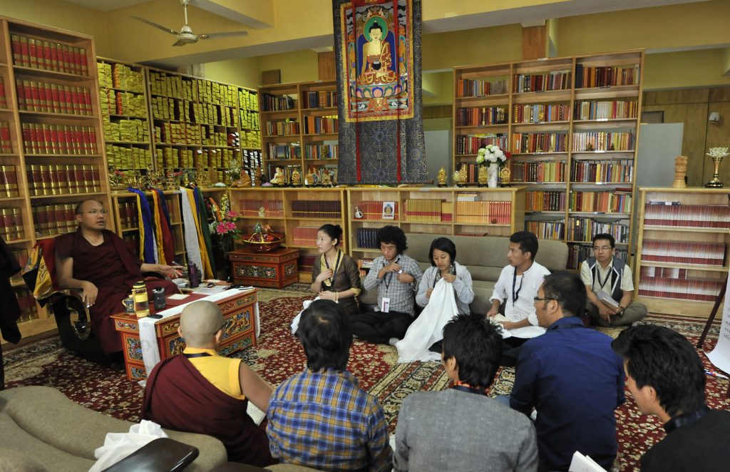 dwutygodniowy dialog z tybetańską młodzieżą